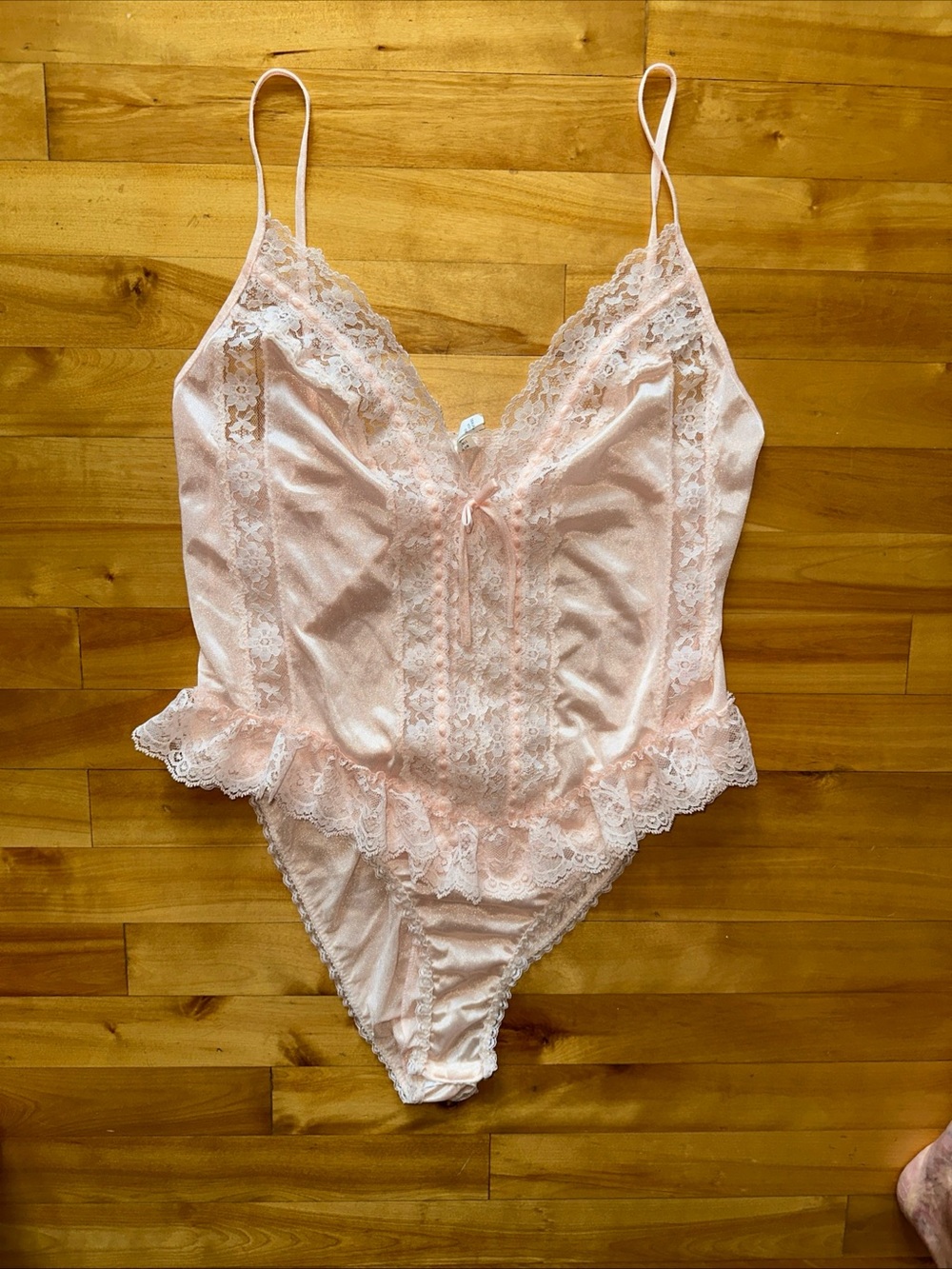 Vintage 80s Lace Teddy Bodysuit Womens M Blush Pink Snap Crotch USA Made - Picture 9 of 12